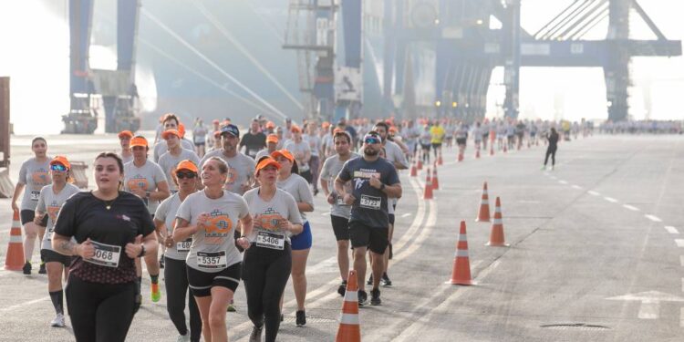 Corrida do Porto de Paranaguá 2025 reúne mais de 2,7 mil pessoas de oito estados