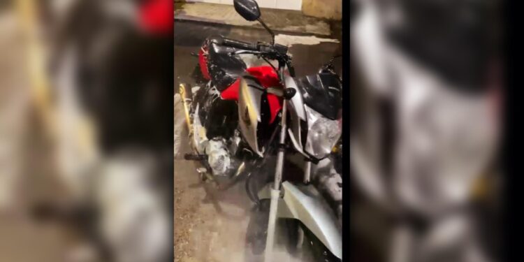 Dupla armada rouba motocicleta de entregador em Matinhos