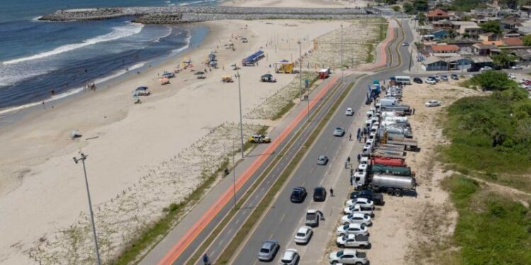 De olho no verão, Sanepar abre licitação para melhorar abastecimento de água em Matinhos