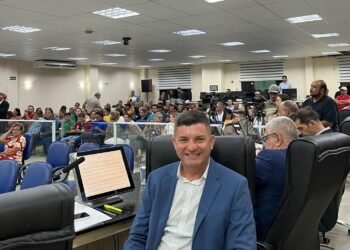 Vereador Aldo Neves tem crise convulsiva durante sessão e é internado no Hospital Regional do Litoral