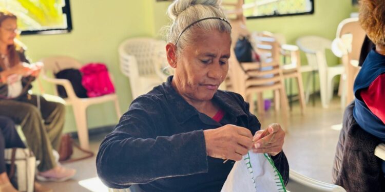 Grupo “Mãos que Acolhem” promove acolhimento e valorização da vida por meio da arte e da convivência