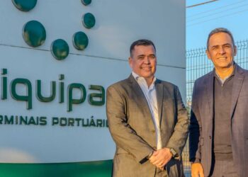 Prefeitura de Paranaguá entrega alvará para Terminal Liquipar e garante geração de novos empregos