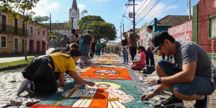 Corpus Christi será celebrado com missas e procissões em todas as regiões de Paranaguá