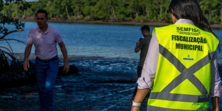 Prefeitura de Paranaguá flagra despejo irregular de esgoto no Rio Itiberê e promete intensificar fiscalizações