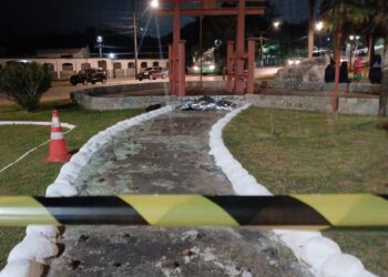 Rapaz é executado com vários tiros na Praça do Japão em Paranaguá