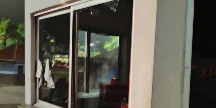 GCM prende rapaz que quebrou janela do módulo da passarela da Ilha dos Valadares