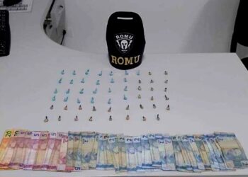 ROMU apreende 53 pedras de crack durante patrulhamento de rotina no bairro Dom Pedro II em Paranaguá