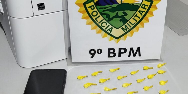 Casal acusado de envolvimento com o tráfico de drogas é preso pela ROTAM em Morretes