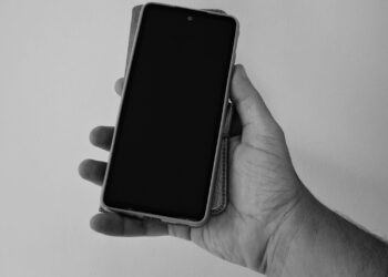 Adolescente é assaltado por criminoso armado no bairro Jardim Iguaçu em Paranaguá