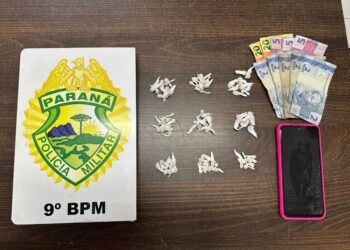 PM flagra rapaz monitorado por tornozeleira eletrônica comercializando drogas em Matinhos