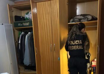 OPERAÇÃO ANJO DA GUARDA: PF apreende celular e HD em Paranaguá