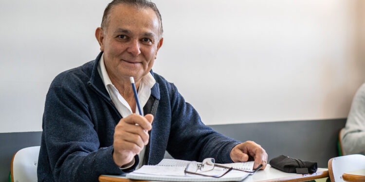 EJA tem vagas abertas em Paranaguá; confira como realizar a inscrição