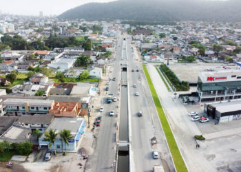 Idosa é vítima de sequestro relâmpago em Matinhos após ser enganada por casal pedindo informações