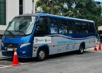 Vacinação itinerante reforça proteção em Paranaguá: ônibus da saúde estará na UPA nesta segunda (16)