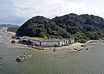 Fortaleza da Ilha do Mel passa por estudo inédito para preservação ambiental e histórica