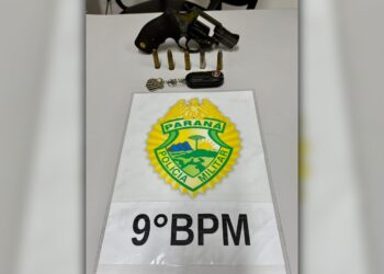 ROTAM encontra revólver municiado no porta luvas de um carro no Jardim Ouro Fino; veículo estava com alerta de furto/roubo