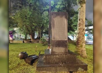 URGENTE: Guarda Civil Municipal prende homem que tentou furtar busto de Getúlio Vargas na Praça Fernando Amaro