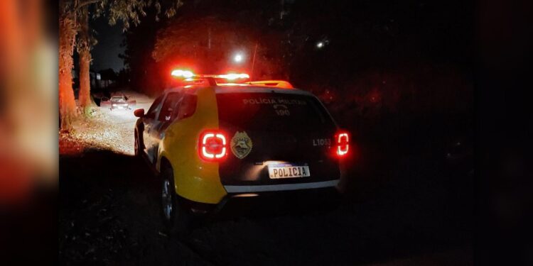 Suspeitos furtam eletroeletrônicos de residência em Morretes