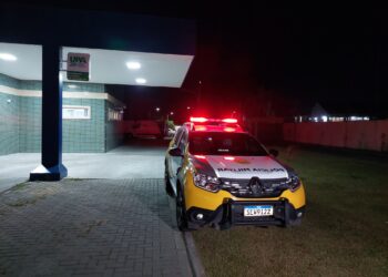 Homem é agredido com pedradas em Paranaguá; vítima foi encontrada caída em via pública 