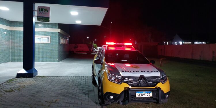 Homem é agredido com pedradas em Paranaguá; vítima foi encontrada caída em via pública