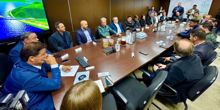 Parceria público-privada propõe retomada e ampliação da Atílio Fontana; custo estimado é de R$ 100 milhões e Estado sinaliza apoio