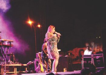 Morre Preta Gil, cantora e empresária, aos 50 anos; artista foi destaque na 2ª Festa da Tainha em Paranaguá