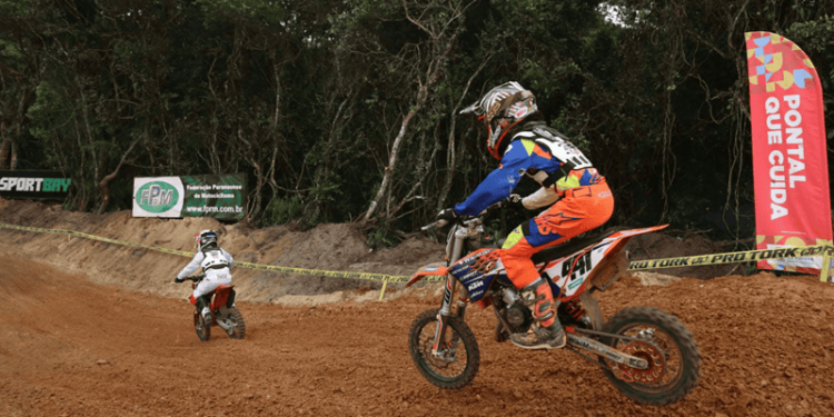 Pontal do Paraná recebe etapa do Campeonato Paranaense de Motocross nos dias 12 e 13 de julho