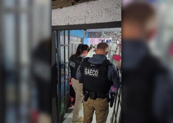 Gaeco cumpre, em Paranaguá e Guaratuba, 14 mandados de busca domiciliar em operação contra organização criminosa