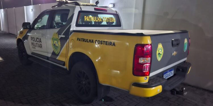 PM prende indivíduo que tentou agarrar mulher no quintal de casa em Paranaguá