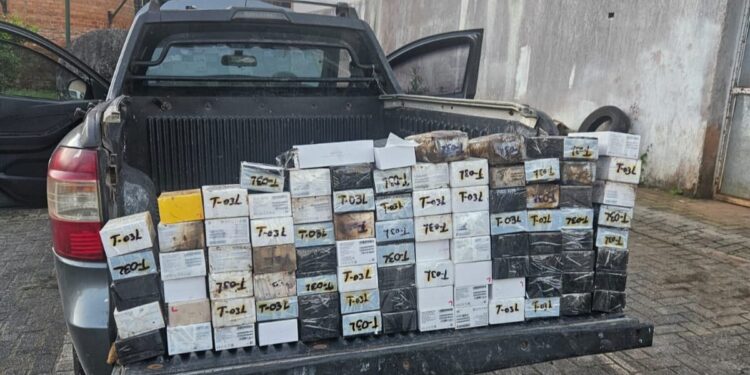 A picape foi doada recentemente pela Receita Federal