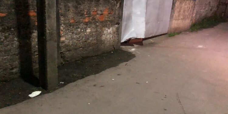 UM TRÂNSITO QUE MATA: Adolescente morre após bater motocicleta em portão e muro de residência na Estrada Velha do Bockmann em Paranaguá