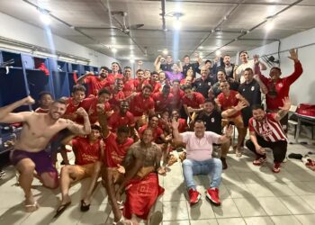 Foto da vitória para comemorar a classificação do Leão para semifinal da Taça FPF