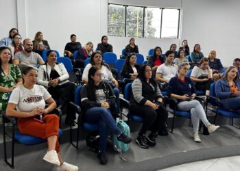 Matinhos empossa 29 novos servidores e reforça áreas de Educação, Saúde e Administração