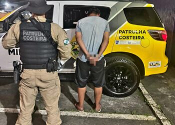 A prisão aconteceu nas proximidades do terminal urbano