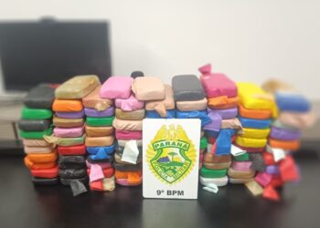 PM apreende mais de 100 quilos de cocaína em Matinhos; droga estava em um carro na PR-508