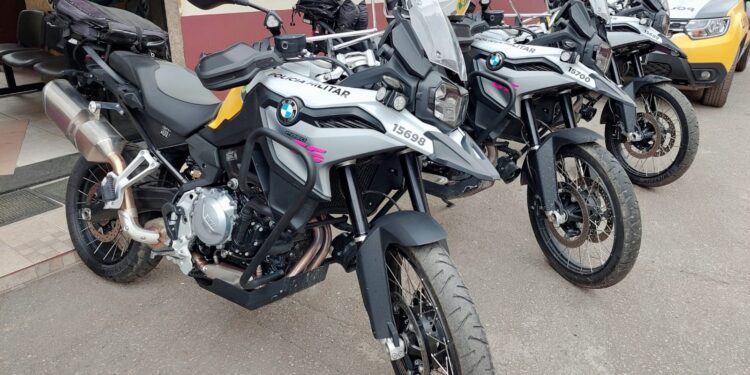 Grupamento de Motocicletas da Polícia Militar captura foragido da Justiça em Paranaguá