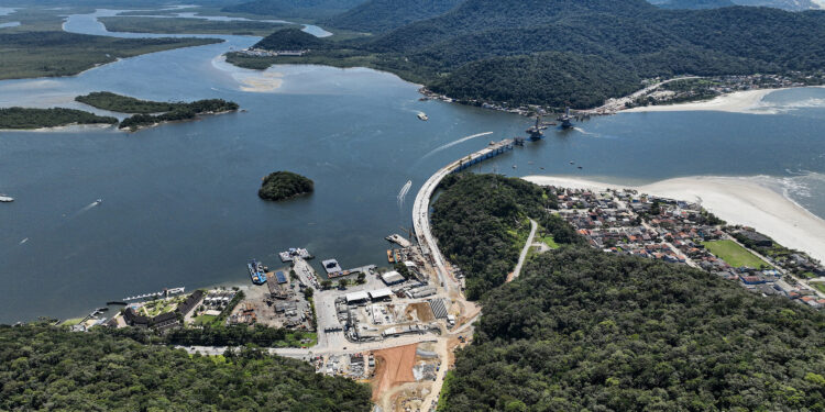 Governo lança edital para criação do Complexo Náutico de Guaratuba