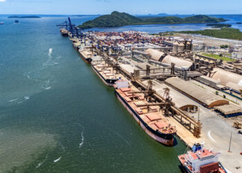 Foto: Claudio Neves/Portos do Paraná