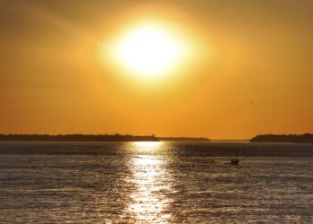 Litoral do Paraná registra as maiores temperaturas de 2025 na véspera do Natal