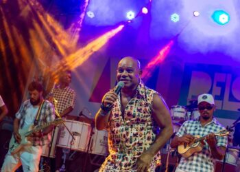 Reinaldinho, ex-vocalista do Terra Samba, é atração confirmada no Pré-Carnaval de Paranaguá