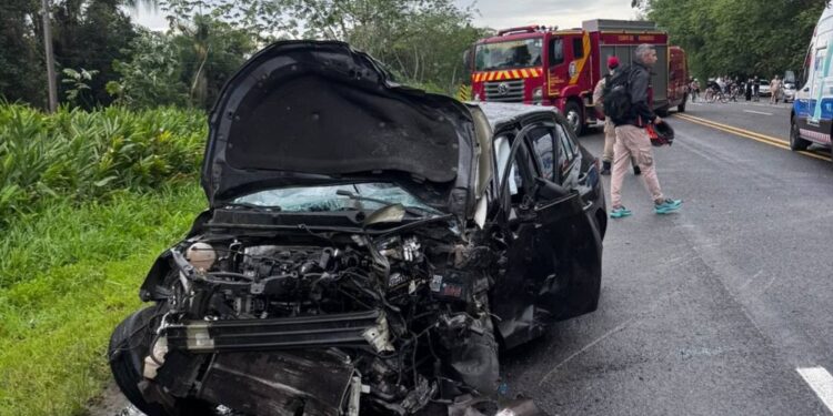 Um homem morreu e dois ficam gravemente feridos após colisão frontal na PR-508