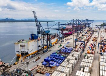 Foto: Claudio Neves/Portos do Paraná