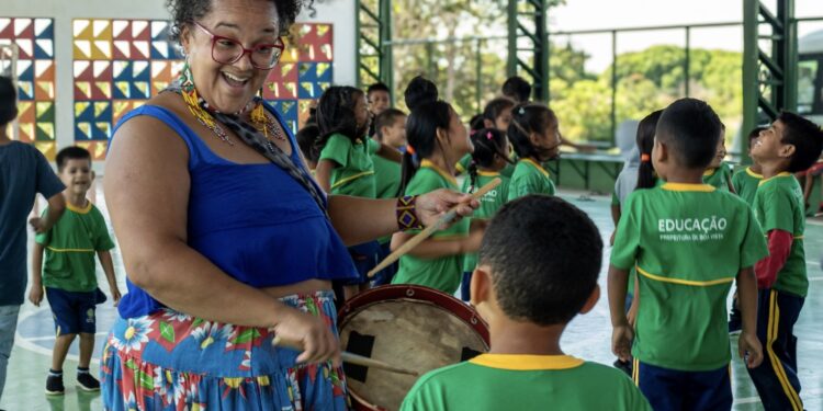 Porto de Cima Cultural leva seis meses de formação gratuita com foco na memória afro-indígena em Morretes