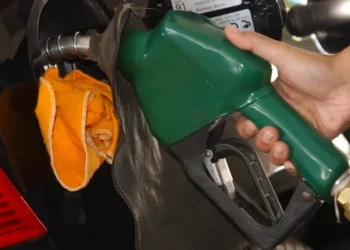 Preço da gasolina fica mais barato no Paraná