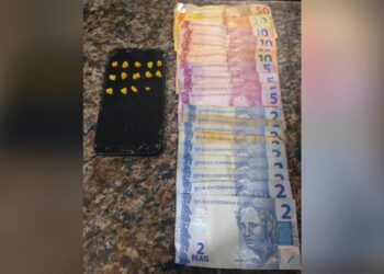 Suspeita de envolvimento com o tráfico de drogas é presa pela ROTAM em Morretes 