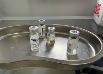 OPERAÇÃO NARCISO: Gaeco cumpre mandados em Paranaguá e prende suspeito por uso e venda de medicamentos irregulares