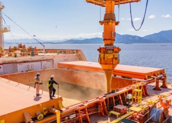 Foto: Claudio Neves/Gcom Portos do Paraná