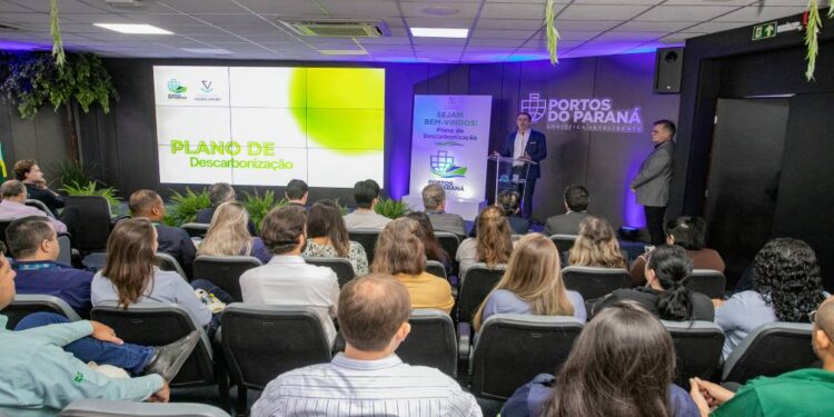 Foto: Claudio Neves/Portos do Paraná