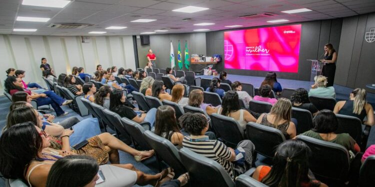 Foto: Claudio Neves/Portos do Paraná