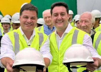 Ratinho Junior escolhe Sandro Alex como pré-candidato à sucessão no governo do Paraná